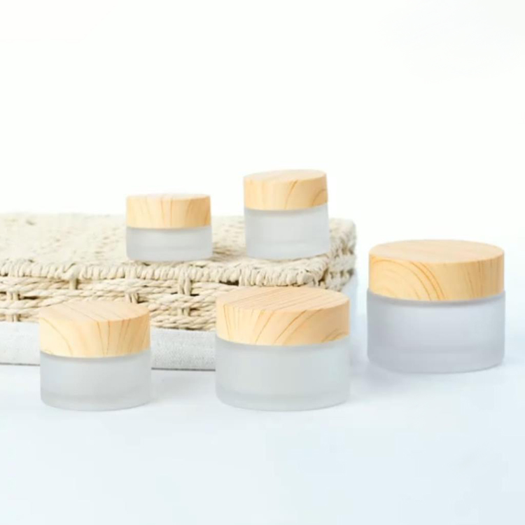 The choice of bamboo cosmetic jars and the cleaning of bamboo lid cosmetic jar