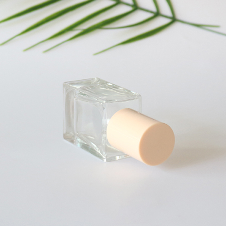 Square 30ml Clear Glass Empty Lotion Bottle Foundation Bottles Suppliers