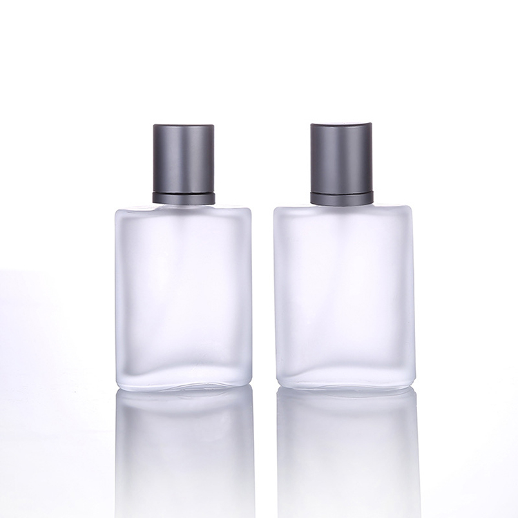 Square Frosted 1 oz Glass Spray Bottles Perfume Aromatherapy Bottles Custom