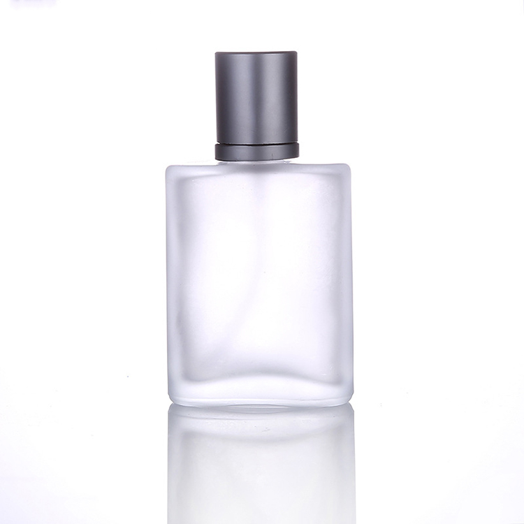 Square Frosted 1 oz Glass Spray Bottles Perfume Aromatherapy Bottles Custom