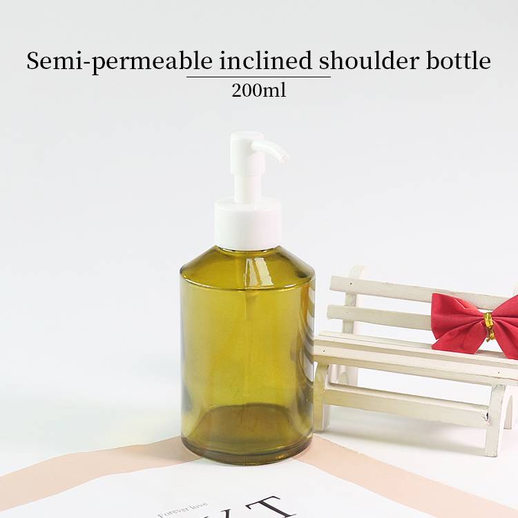 Stock Oblique Shoulder Glass Lotion Bottles With Pump Green Big Lotion Bottles