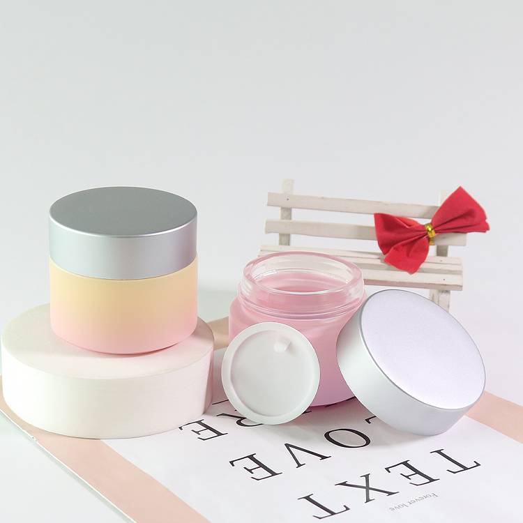 Pink Luxury Glass Beauty Jars Custom 120G Cream Jars Cosmetic Packaging