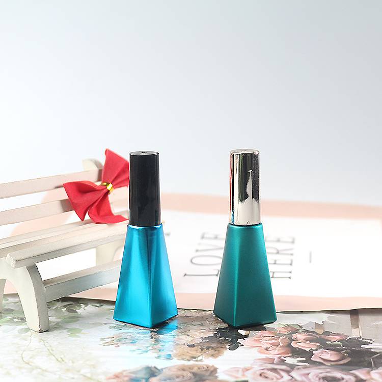 Wholesale Bottle Green Color Nail Polish Blue Colored 6ml Nail Polish Bottle